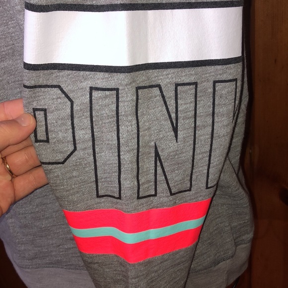 Pink Victoria’s Secret oversized crew neck sweatshirt size XS comfy causal top - Picture 5 of 7